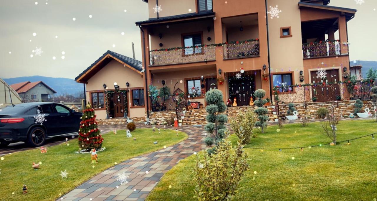 CASA ERk Calimanesti Exterior foto