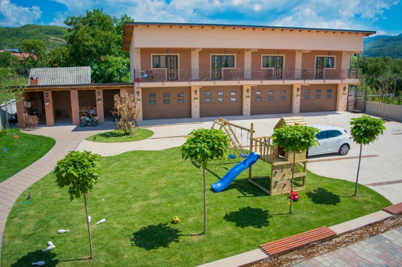 CASA ERk Calimanesti Exterior foto