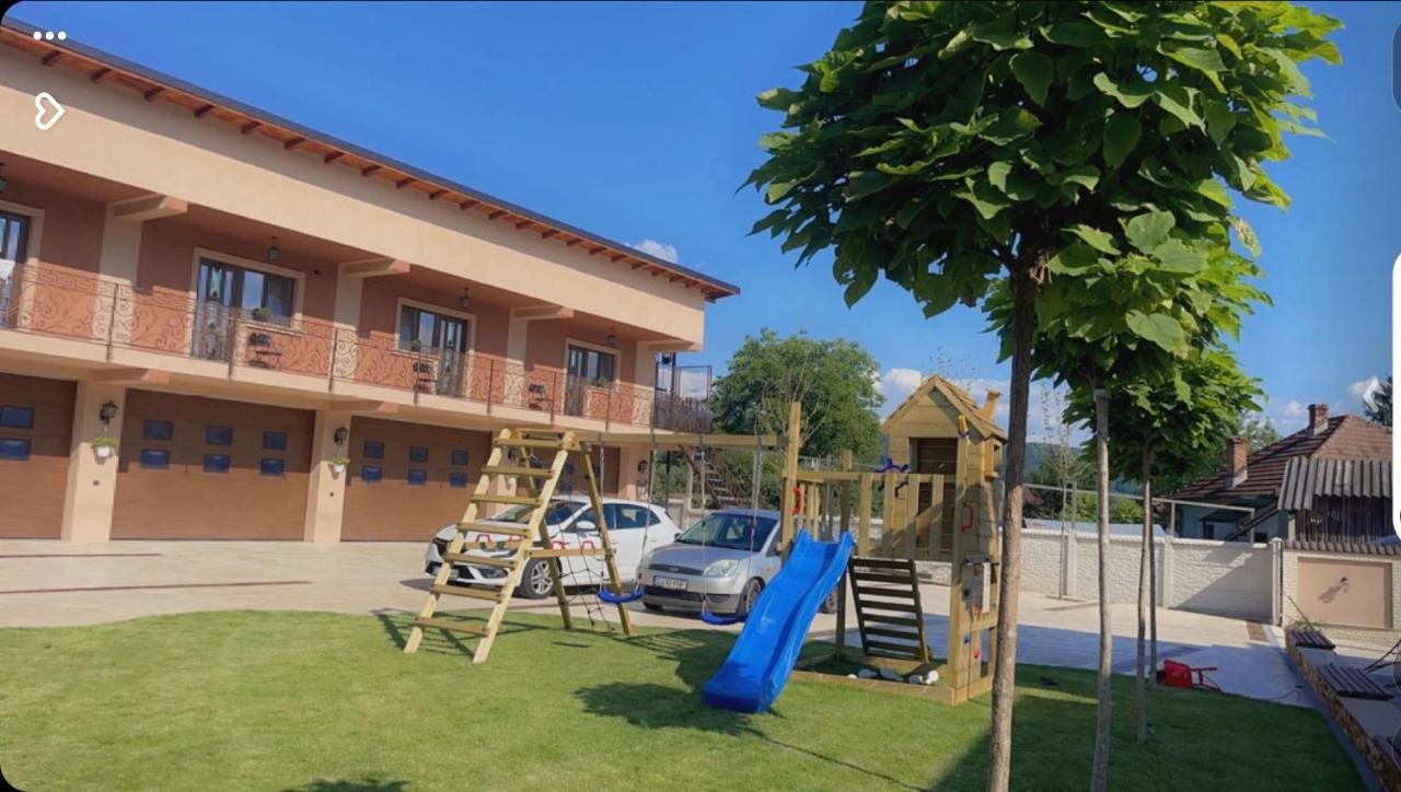 CASA ERk Calimanesti Exterior foto