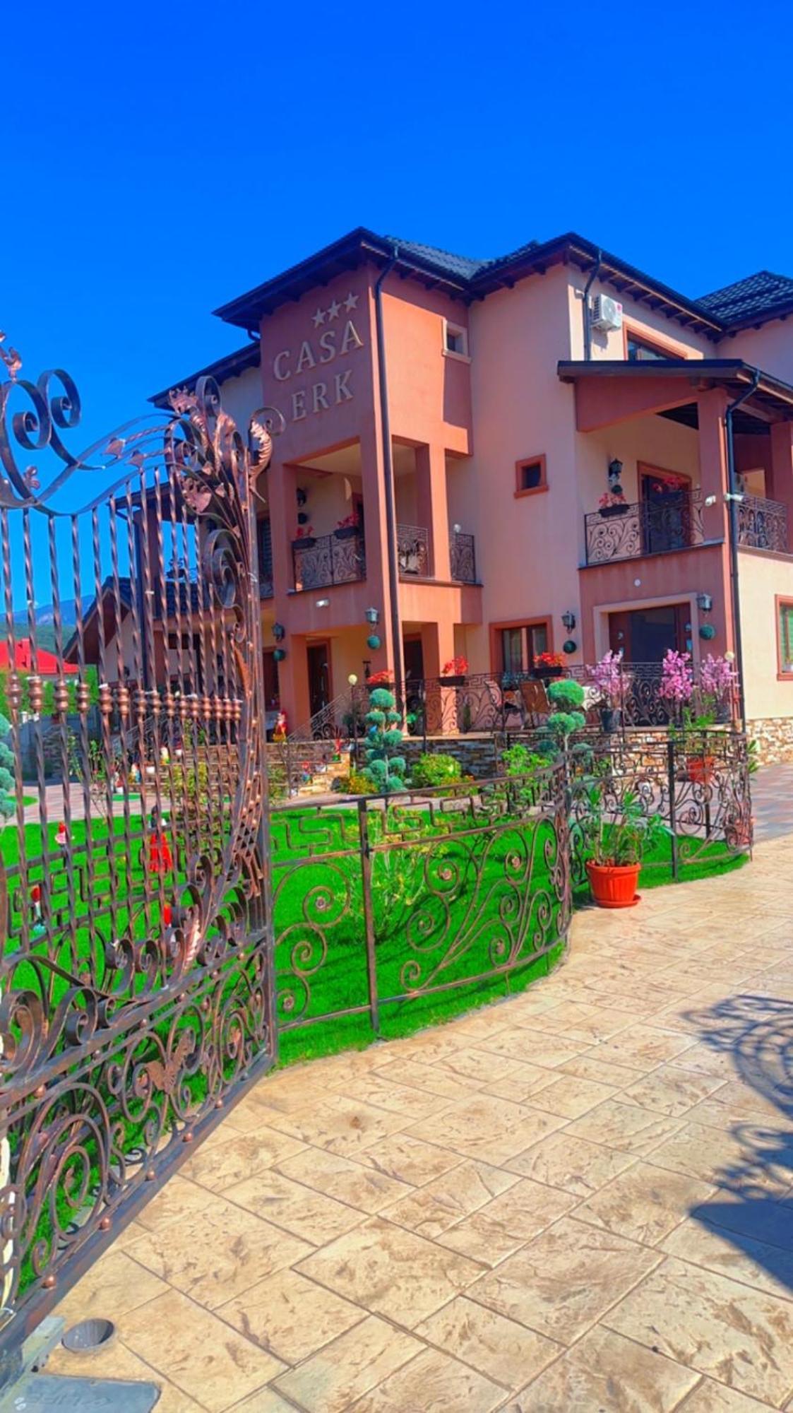 CASA ERk Calimanesti Exterior foto